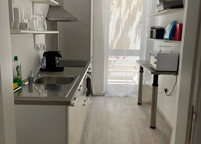 Arjuza Villa San Ġiljan