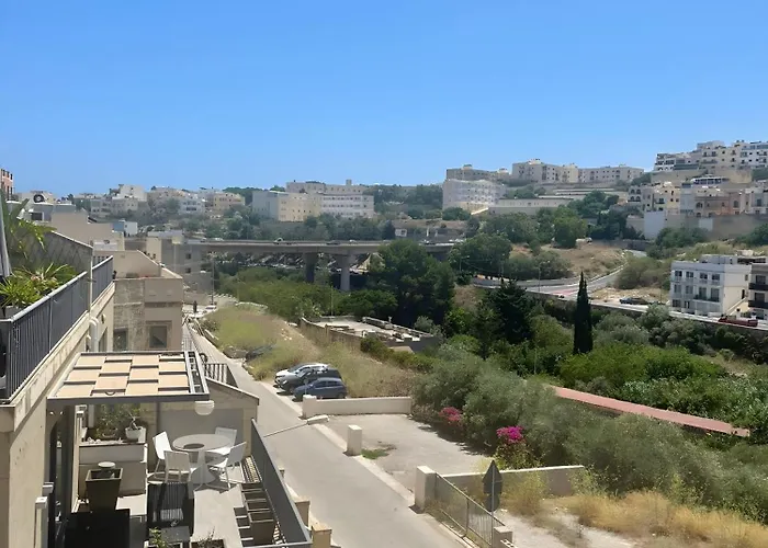 Villa Arjuza San Ġiljan